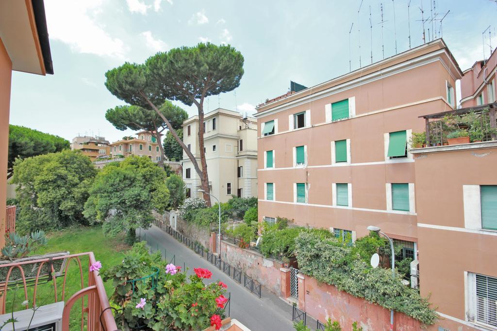 Scalini Di Trastevere Bed & Breakfast Rom